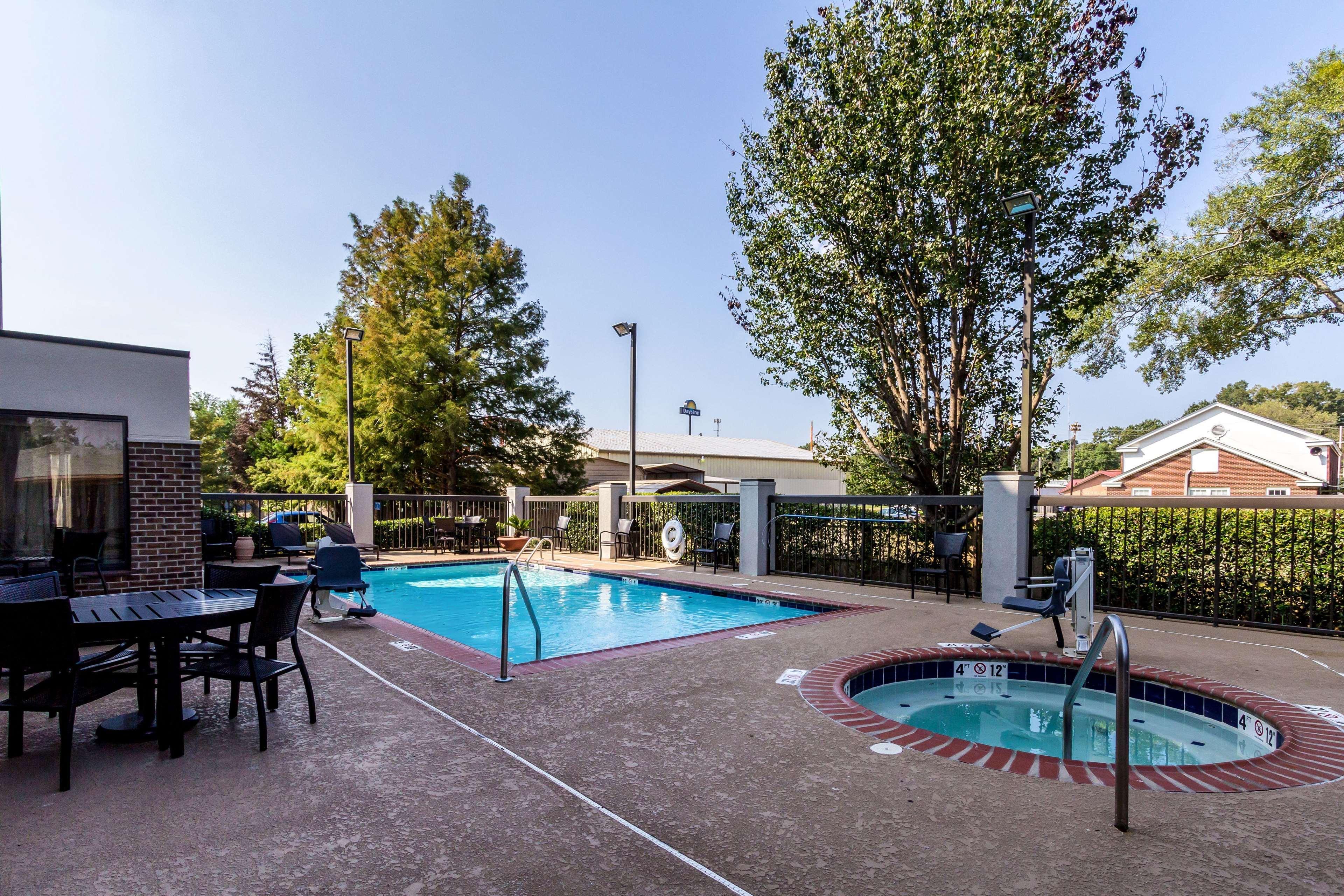 Hampton Inn Jackson Pearl Intrntl Airport Exterior foto
