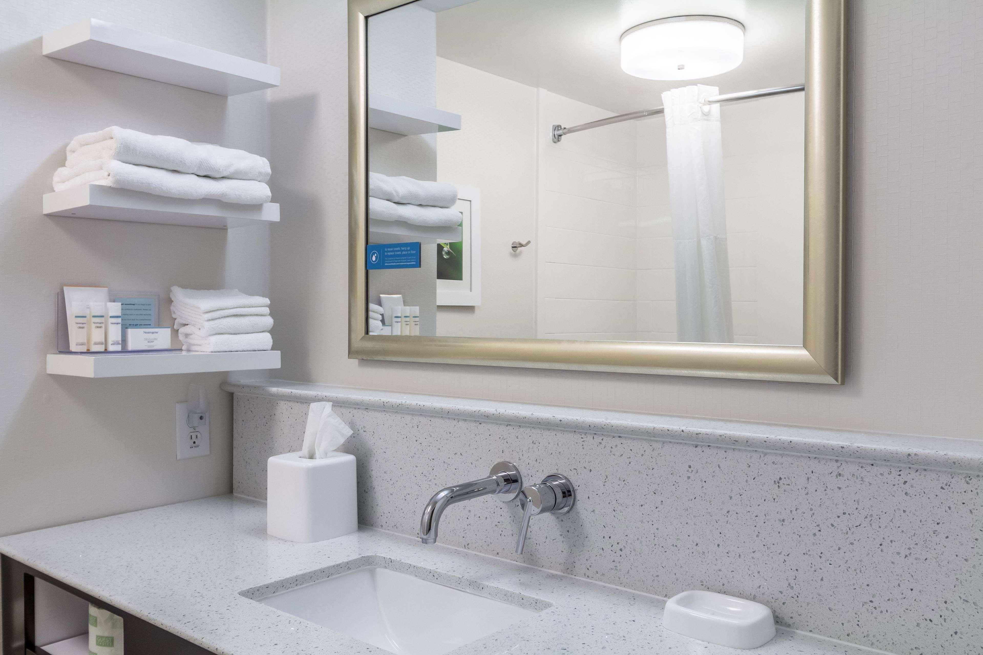 Hampton Inn Jackson Pearl Intrntl Airport Exterior foto