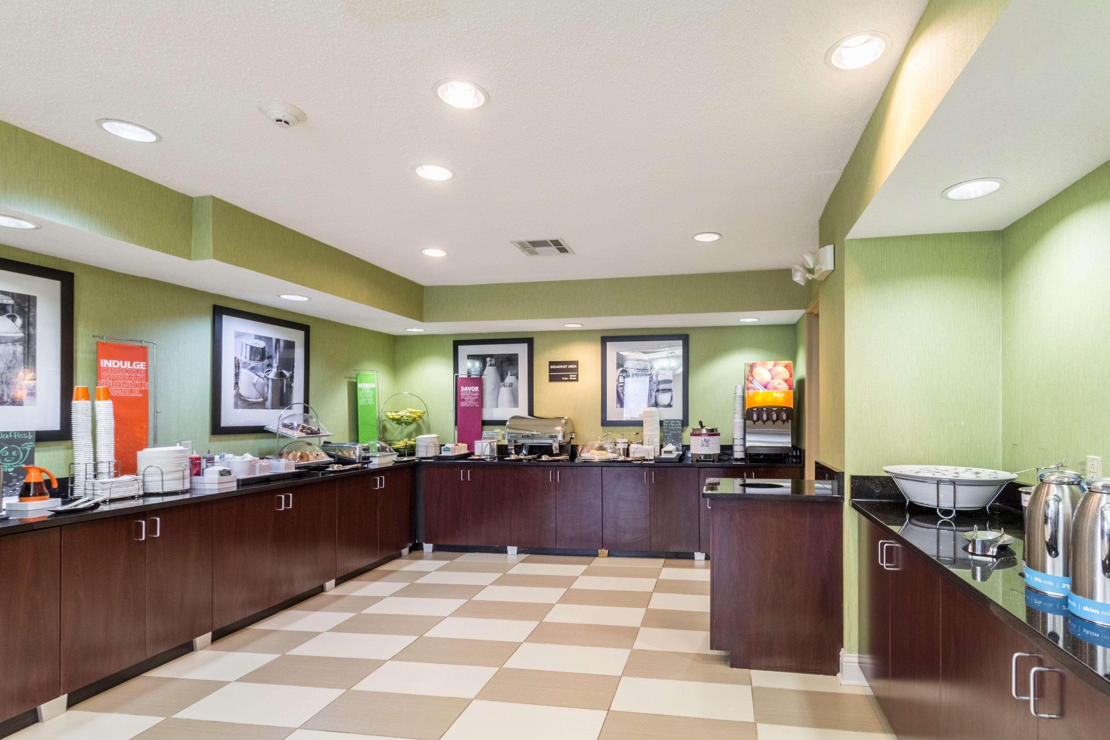 Hampton Inn Jackson Pearl Intrntl Airport Exterior foto