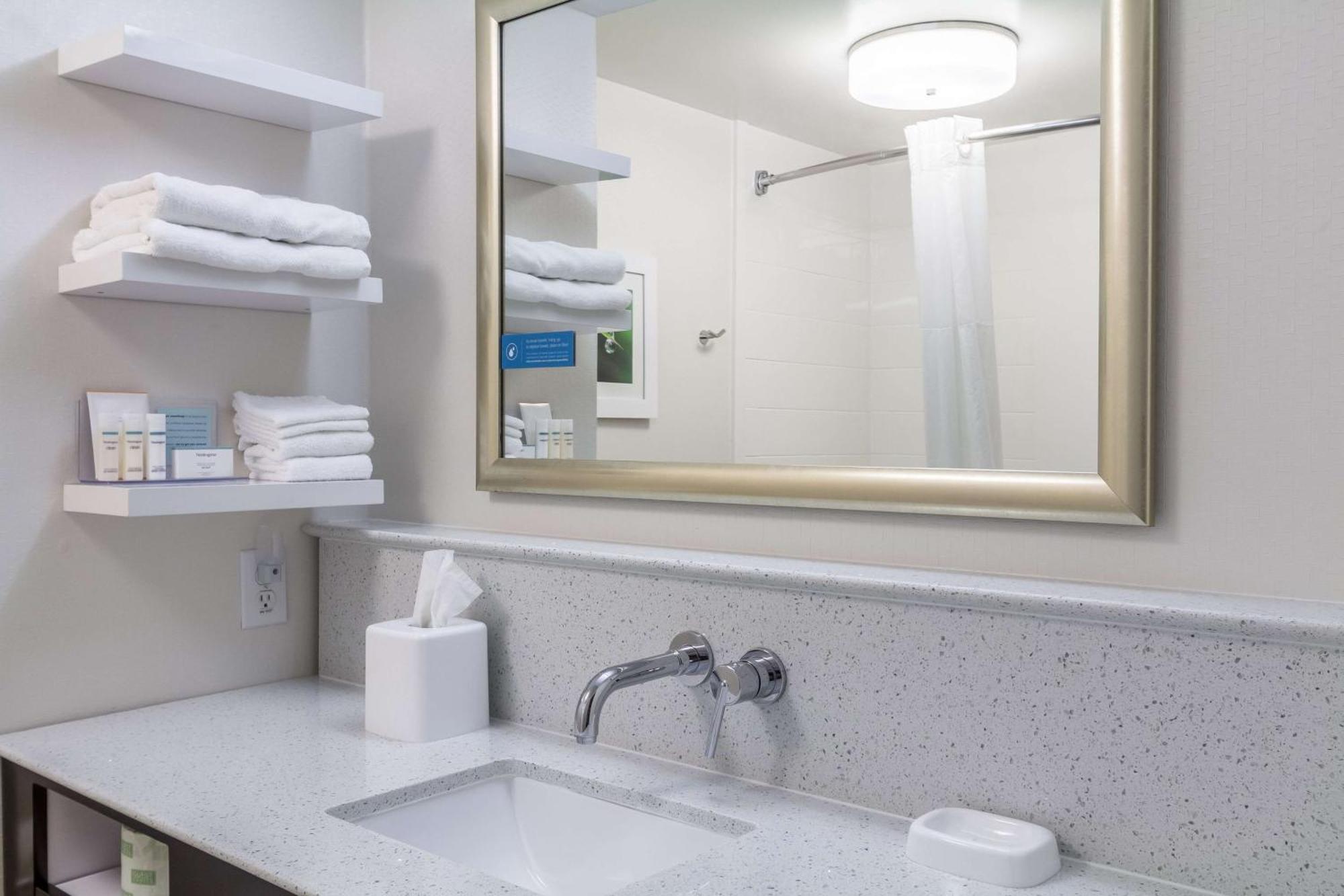 Hampton Inn Jackson Pearl Intrntl Airport Exterior foto